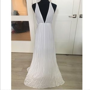 Flowy White Summer BLQ Dress 🌼